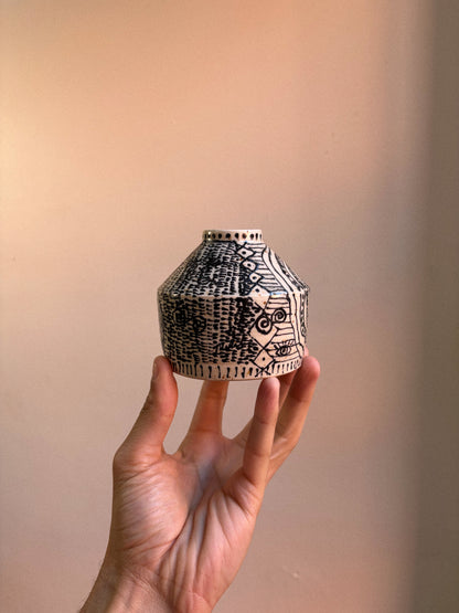 vase
