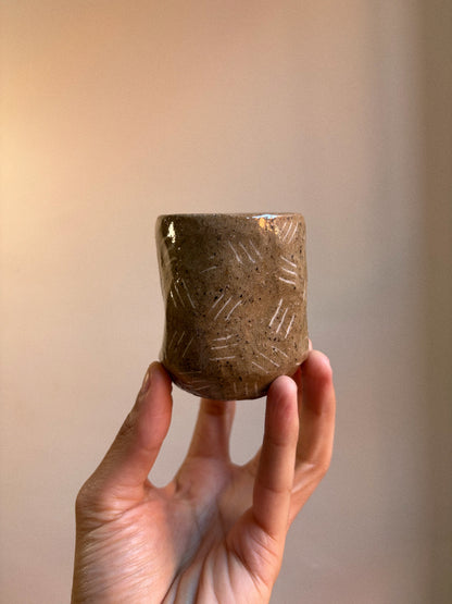 small cup/smuge holder